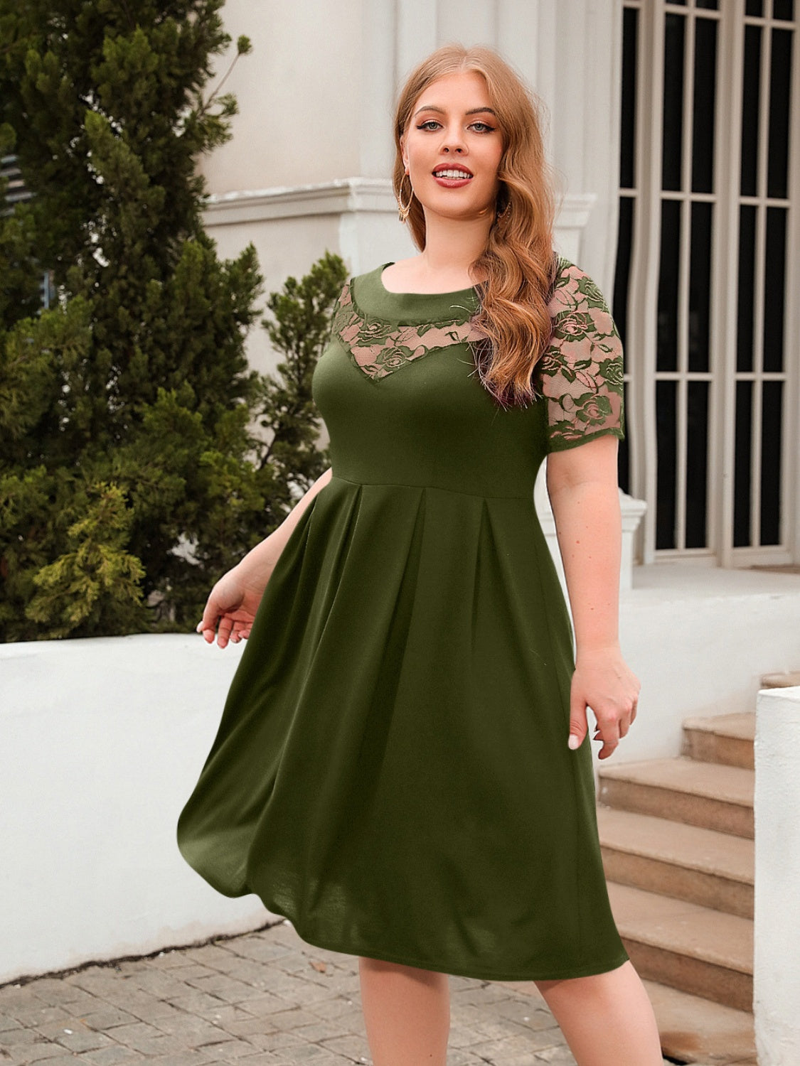 Plus Size Round Neck Lace Sleeve Dress