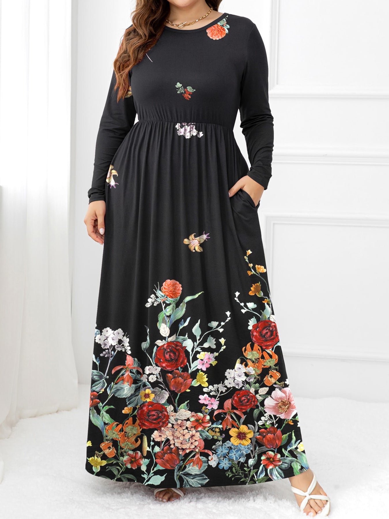 Plus Size Round Neck Pocket Maxi Dress