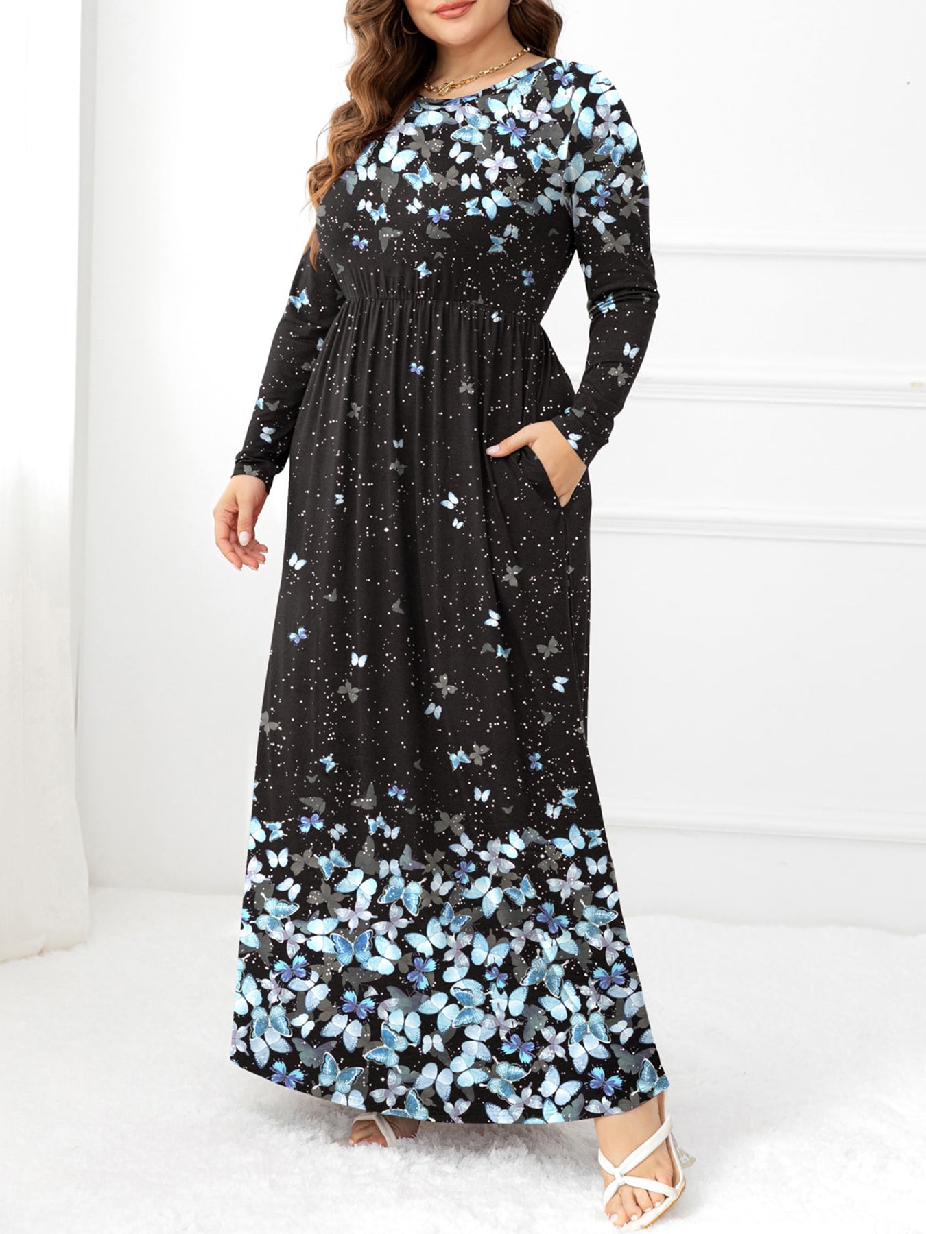 Plus Size Round Neck Pocket Maxi Dress