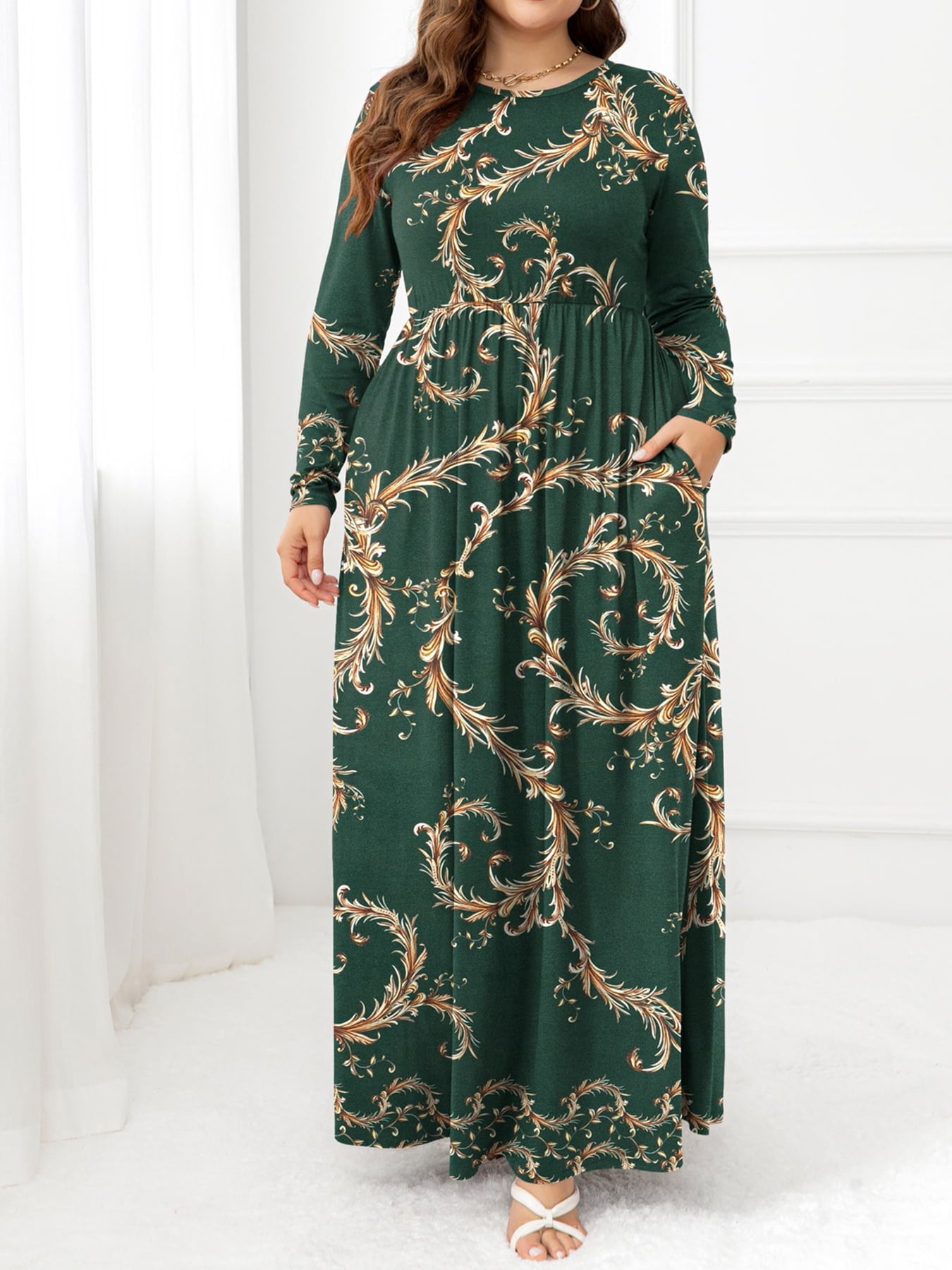 Plus Size Round Neck Pocket Maxi Dress