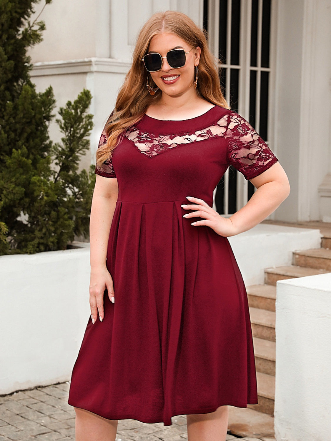 Plus Size Round Neck Lace Sleeve Dress