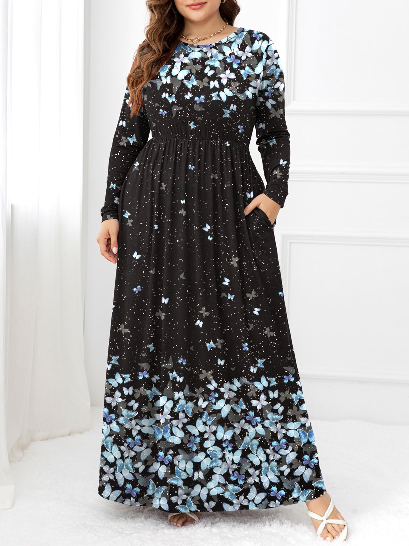 Plus Size Round Neck Pocket Maxi Dress