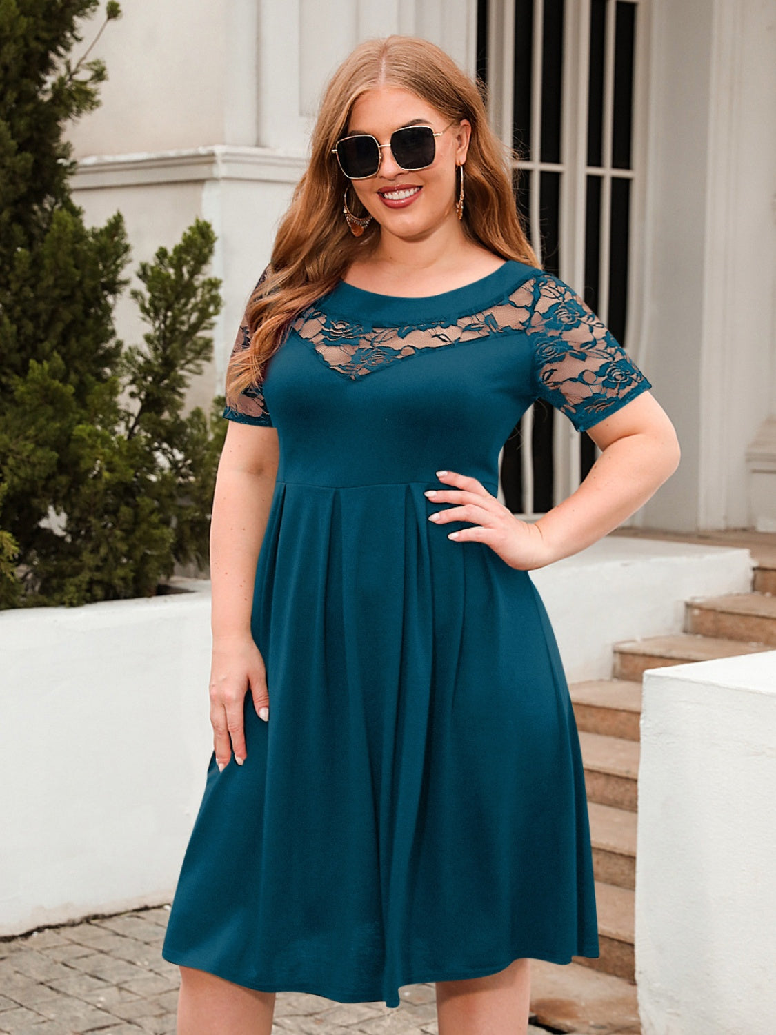 Plus Size Round Neck Lace Sleeve Dress